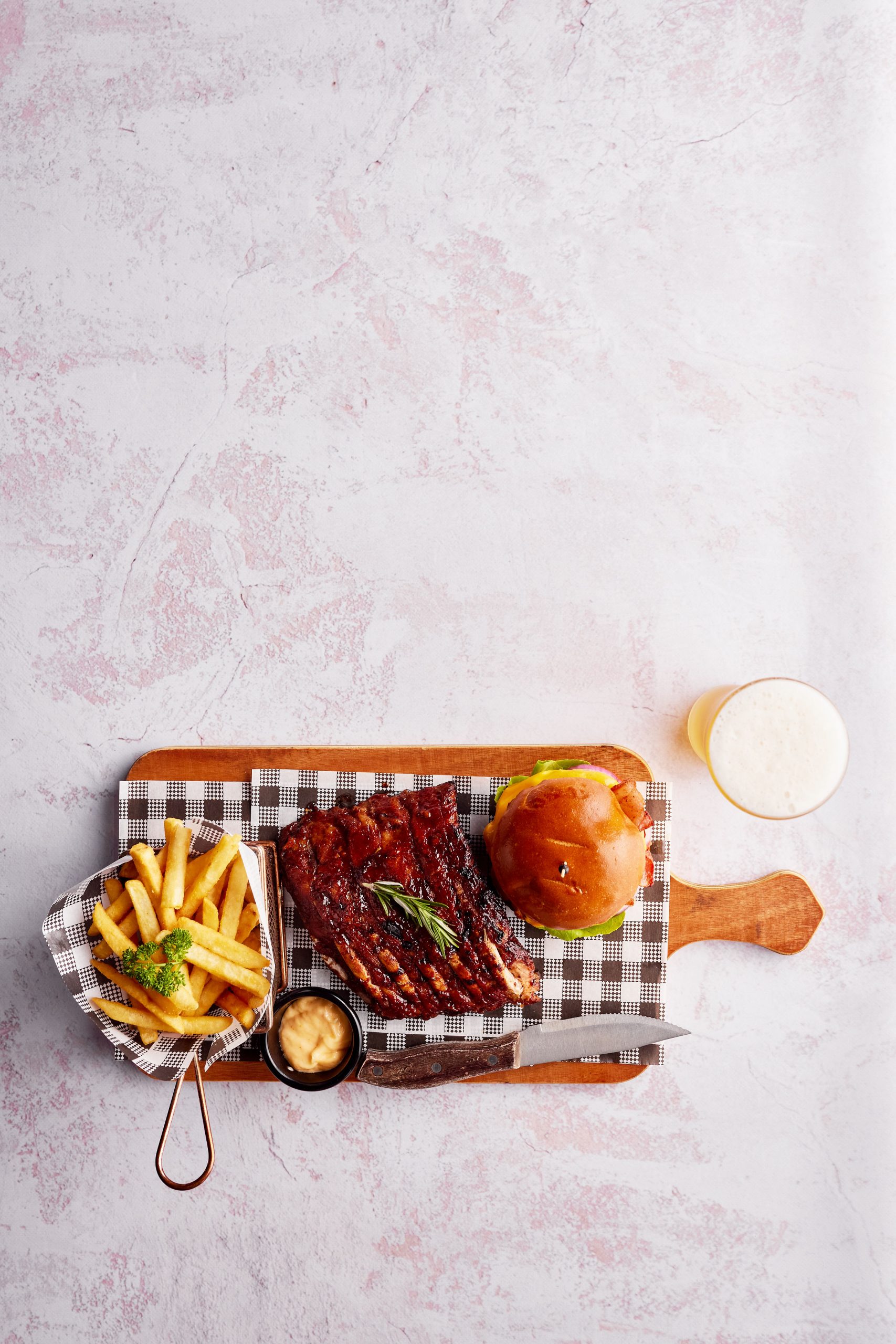 burger & ribs combo